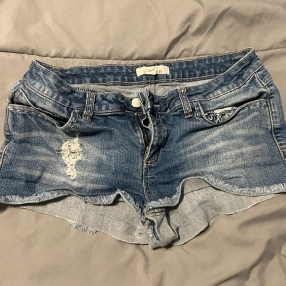 Jean Shorts - Picture 1 of 2